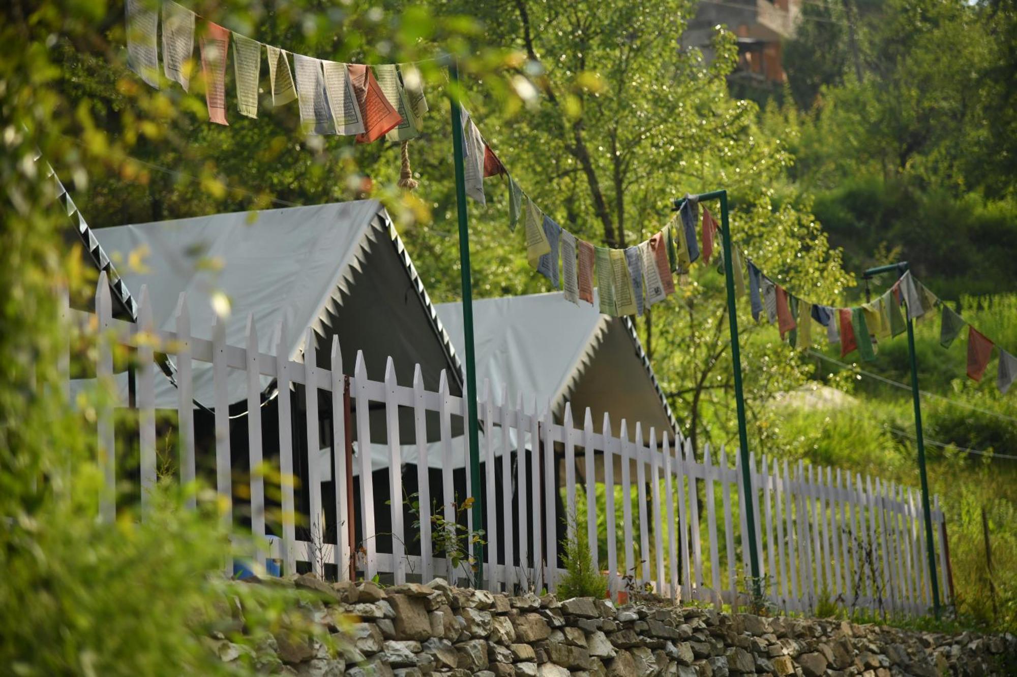 Himtrek Riverside Camps, Касоль Экстерьер фото