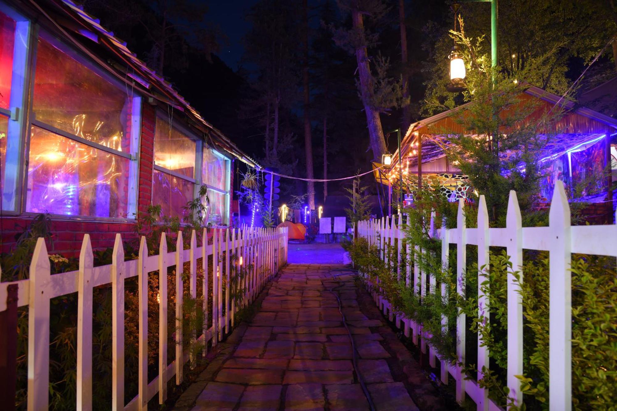 Himtrek Riverside Camps, Касоль Экстерьер фото